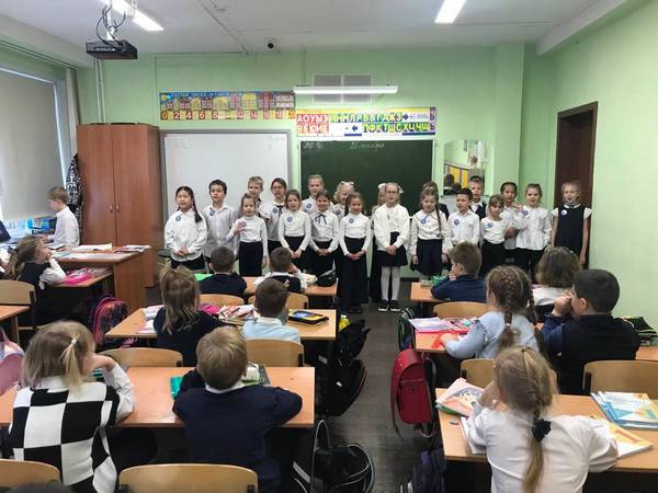 Юные инспекторы движения в действии.